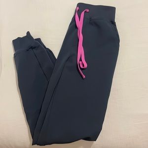 Figs Women's Zamora™ High Waisted 2.0 - Jogger Scrub Pants - XS / Night Sky